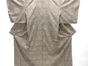 大特価品　未使用品　亀甲に麻の葉模様織り出し本場泥大島紬着物(5マルキ)